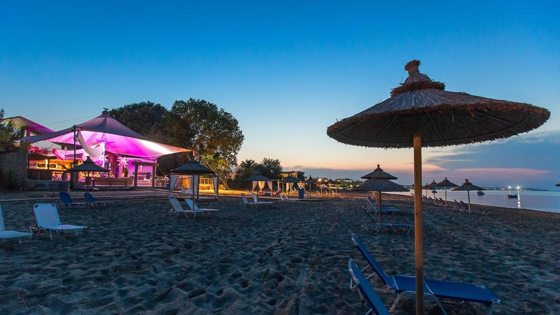 Paralia Studios Kávos Buitenkant foto